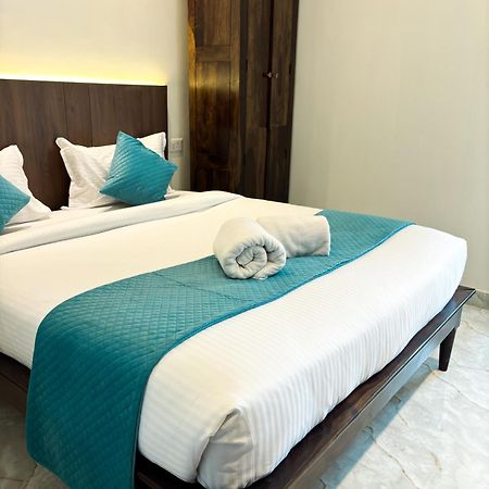 Hotel Emerald Visakhapatnam Exterior photo