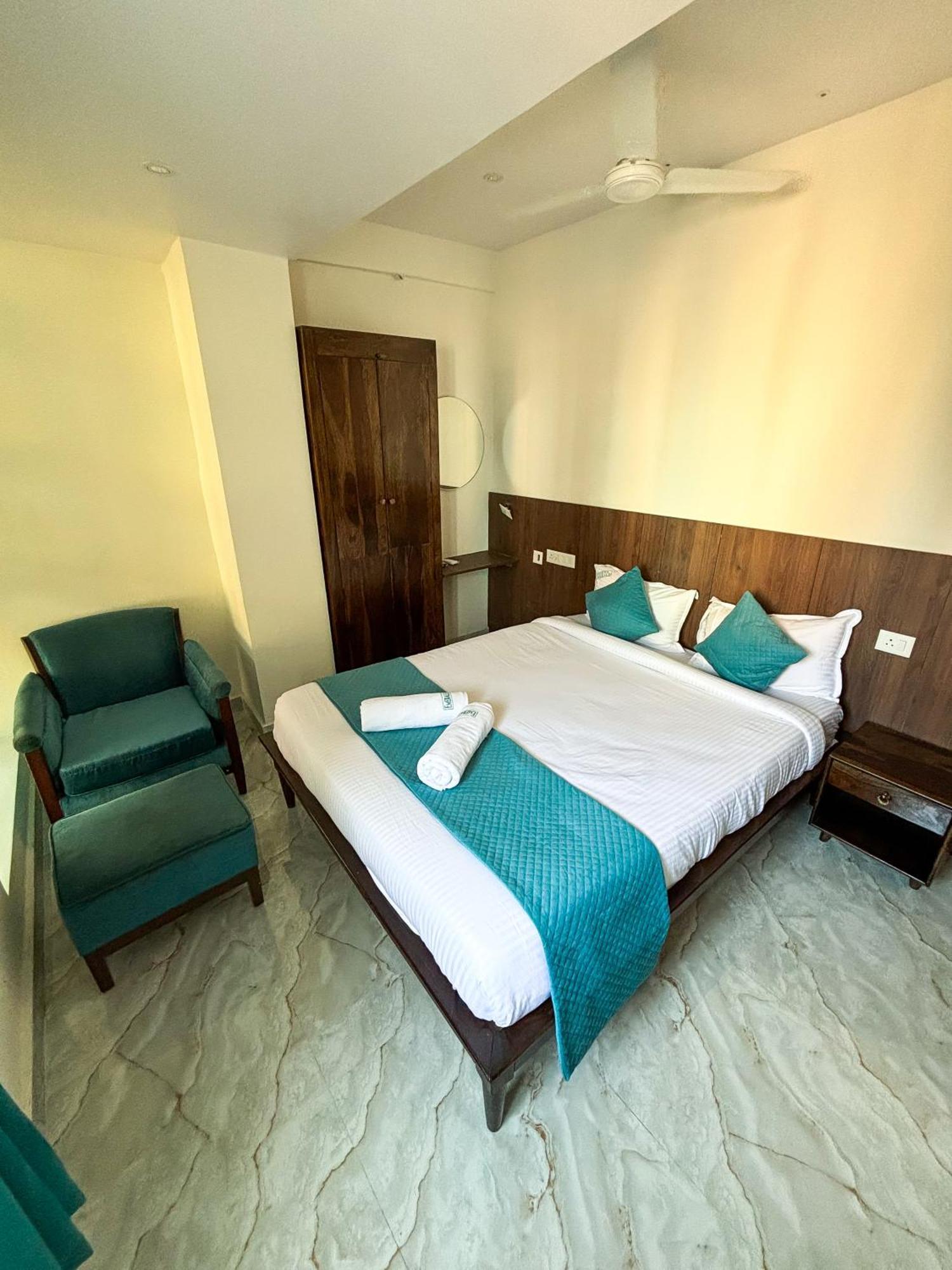 Hotel Emerald Visakhapatnam Exterior photo
